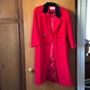 1980s Vintage Red Wool Coat with Black Velvet Collar